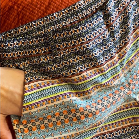 Shorts w/pockets - Picture 2 of 8